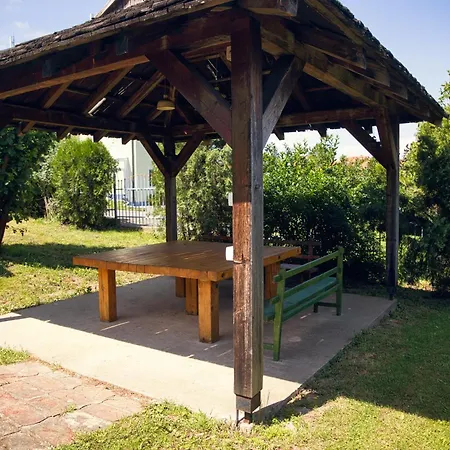 Holiday home Etno Kutak Jaram *